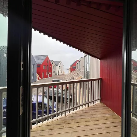 Stilren I * Henningsvaer